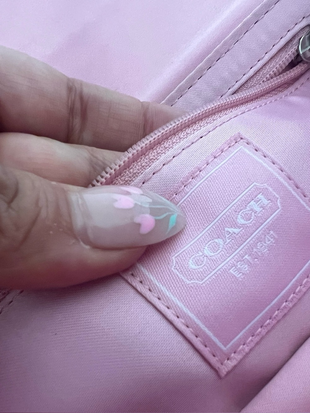 Coach Pink Optic Limited Edition Turnlock  Clutch/Wristlet - Picture 8 of 10